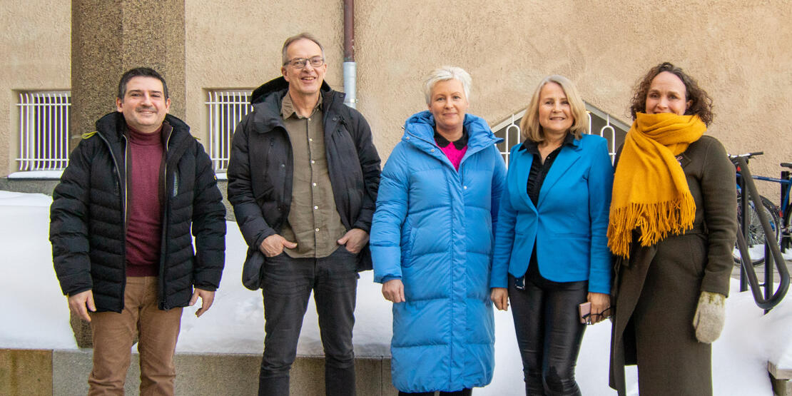 Gode Øyeblikk, Bodø kommune og Bodø kulturskole har gått sammen om å starte opp et demenskor i Bodø.