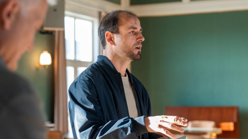 Lenke til artikkel: Fribyforfatter Hussain Soroush setter ord på frihet og demokrati