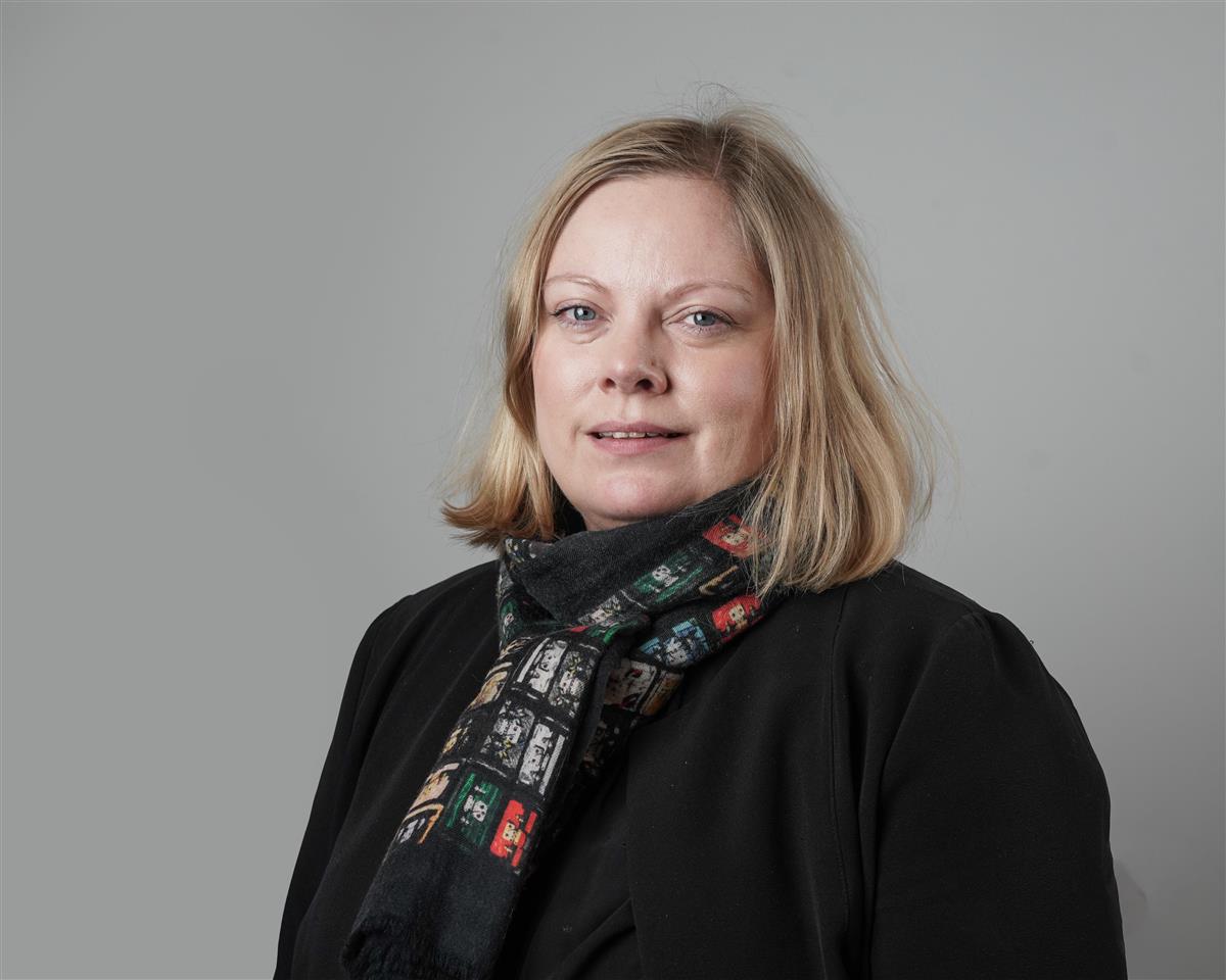 Portrettfoto av Astri Dankertsen - Klikk for stort bilde